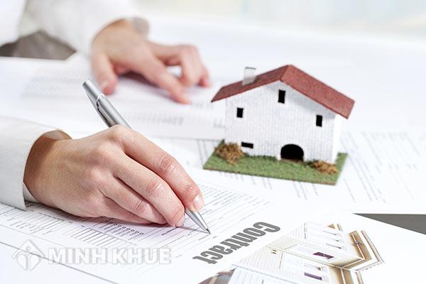 Người mượn đất tự ý yêu cầu cấp giấy chứng nhận quyền sử dụng đất đòi lại thế nào ?