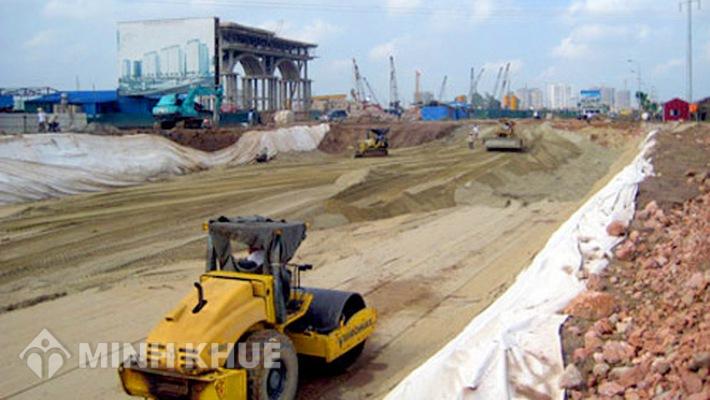 Những căn cứ nào nhà nước thu hồi đất do vi phạm ? Thu hồi đất do chấm dứt việc sử dụng đất, tự nguyện trả lại đất, có nguy cơ đe dọa tính mạng con người ?