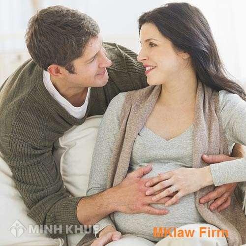 Sắp hết hạn hợp đồng có được hưởng chế độ thai sản không ?