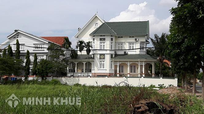 Tách thửa đất ở có đất trồng cây lâu năm được không ? nếu được thì thủ tục tách ra sao ?
