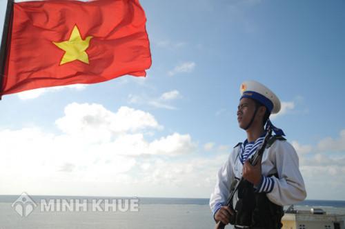 Tạm hoãn nghĩa vụ quân sự khi thi từ trung cấp lên đại học ?