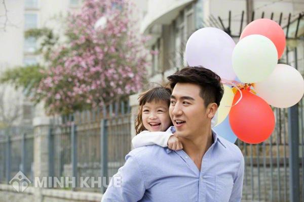 Thay đổi họ tên và quê quán cho con và nghĩa vụ cấp dưỡng cho con sau khi ly hôn???