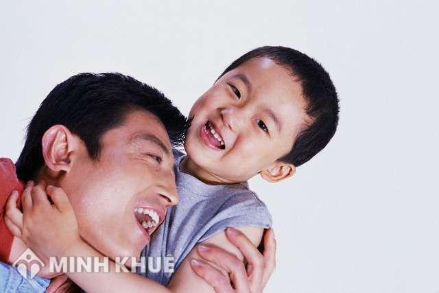 Thay đổi tên cho con sau khi ly hôn có cần sự đồng ý của chồng không ?