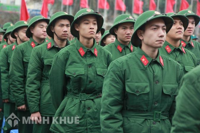 Thời gian thông báo lịch khám sức khỏe nghĩa vụ quân sự cho công dân là khi nào ?