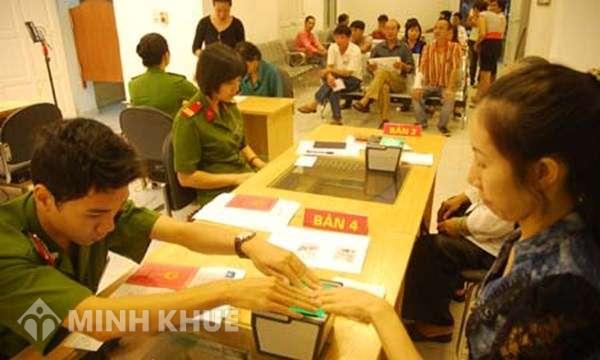 Thủ tục cấp chứng minh nhân dân và hồ sơ tư pháp cho người mới chuyển hộ khẩu ?