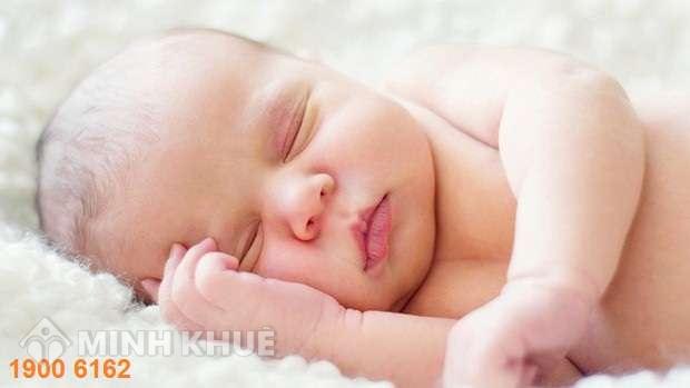 Thủ tục đăng ký khai sinh và nhập khẩu khi nhận con nuôi ?