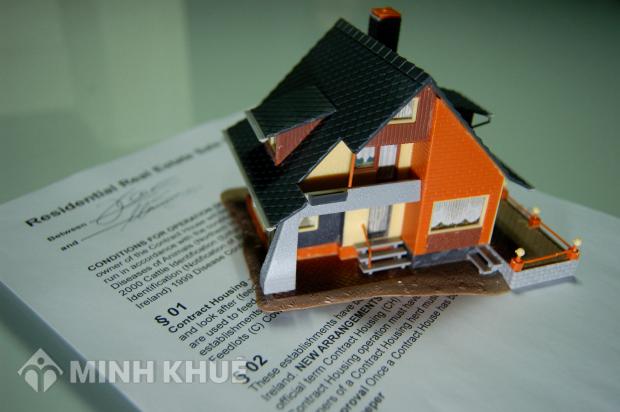 Thủ tục sang tên khi chuyển quyền sử dụng đất ?