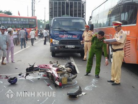 Phải chịu trách nhiệm gì khi xảy ra tai nạn giao thông ?