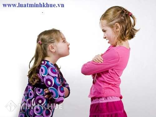 Tư vấn mức bồi thường và khả năng chịu trách nhiệm hình sự khi đánh nhau ?