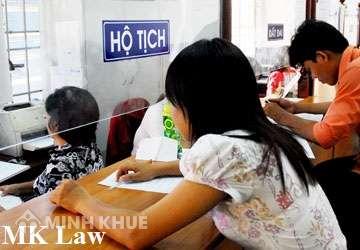 Tư vấn thủ tục làm giấy khai sinh cho con khi con đã mang họ cha trong sổ hộ khẩu ?
