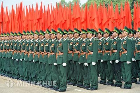 Tư vấn về điều kiện và chế độ chuyển sang quân nhân chuyên nghiệp khi đang thực hiện nghĩa vụ quân sự ?