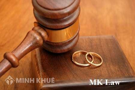 Tư vấn về thủ tục giải quyết ly hôn đơn phương tại Tòa ?
