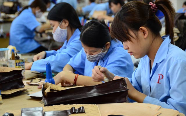 Tư vấn về vấn đề mức phí công đoàn áp dụng đối với doanh nghiệp ?