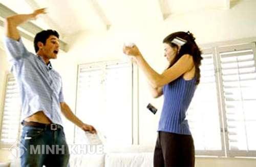 Vợ có quyền nuôi con không khi chồng có hành vi bạo lực ?