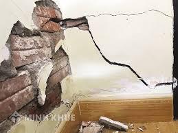Xây dựng nhà gây nứt, lún nhà hàng xóm phải bồi thường như thế nào ?
