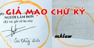 Để kế toán giả chữ ký bản thân hiệu trưởng phải chịu trách nhiệm gì ?