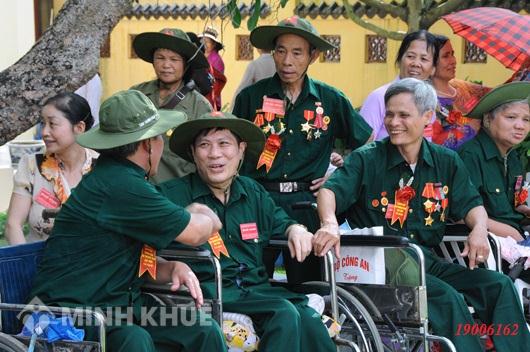Tư vấn về việc hưởng chế độ trợ cấp thương binh ?