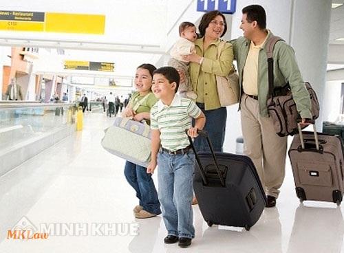 Trẻ 13 tuổi có được đi máy bay một mình ?