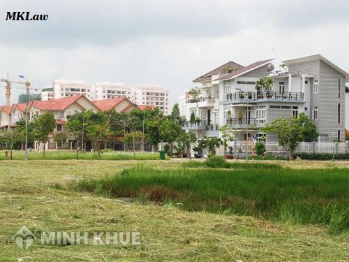 Tặng cho quyền sử dụng đất có cần chữ ký thành viên trong nhà ?