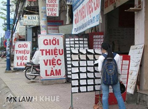 Nghỉ việc đối với lao động nữ có thai làm việc hợp đồng thời vụ.