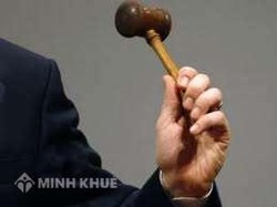 Cần sớm chấm dứt khoán trắng, làm thay trong hoạt động tố tụng