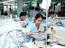 Một số vấn đề khi qui định độ tuổi người lao động dưới 18 tuổi trong các luật, bộ luật