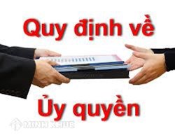 Thành viên hội đồng quản trị có được ủy quyền cho người khác dự họp ?