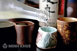 Hỏi về việc đăng ký kinh doanh rượu và dán nhãn cho sản phẩm rượu ?