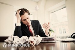 Đặt trạm thu <strong>phát</strong> sóng điện thoại trên tòa nhà <strong>ảnh</strong> hưởng đến sức khỏe người lao động thế nào ?