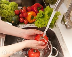 Mức phí và thủ tục cấp giấy chứng nhận đủ điều kiện an toàn thực phẩm ?