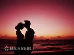 Làm thế nào để ngừng suy nghĩ về mối tình đầu của tôi ?