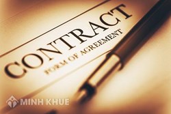 Hợp đồng giao dịch đất đai không có công chứng thì có hiệu lực không ?
