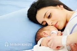 Tìm hiểu về hội chứng "baby blues" ở phụ nữ sau sinh ?