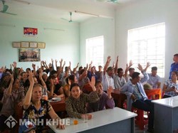 Bầu trưởng thôn có bắt buộc phải là Đảng viên ?