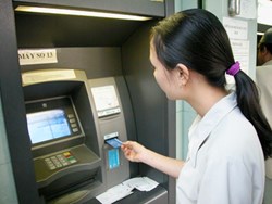 Mẫu hợp đồng dịch vụ ủy thác chi trả lương qua tài khoản kèm phát hành thẻ