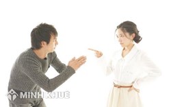 Giành quyền nuôi con khi sống chung như vợ chồng với người đang ly thân?