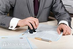 Cơ quan nào được quền đóng dấu giáp lai?
