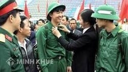 Người mang 2 quốc tịch có được miễn nghĩa vụ quân sự không ?