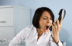 Hành vi chửi bới, lăng mạ người khác có bị xử lý hình sự hay không ?