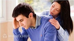 Vợ có được quyền mang con về nhà ngoại ở khi hai vợ chồng xảy ra mâu thuẫn không ?