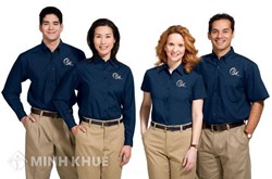 Quy định mặc áo đồng phục đối với nhân viên có phải là quy định bắt buộc phải thực hiện không ?