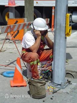 Trả lương thử việc thấp hơn mức lương tối thiểu vùng có phạm luật không ?