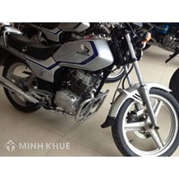 Mua bán xe bằng giấy viết tay không có công chứng có đúng pháp luật không?