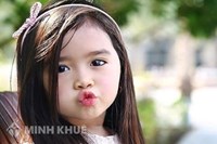 Đặt tên cho con có tên đệm nước ngoài có được không?
