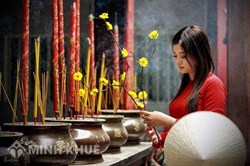 Phong tục lễ chùa đầu năm mới