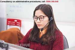 Lawyers counsel online via telephone on administrative procedures