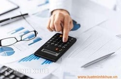 Công ty Mẹ có quyền ủy nhiệm cho chi nhánh lập hóa đơn bán hàng thay không ?