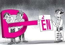 Đâm xe vào người khác thì phải chịu trách nhiệm gì?