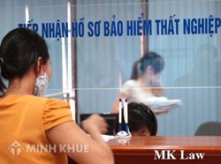 Có nhờ người khác lấy tiền bảo hiểm thất nghiệp hộ được không ?
