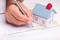 Trả trước 50% số tiền bằng giấy viết tay có sự chứng kiến của người thứ ba có được pháp luật công nhận?